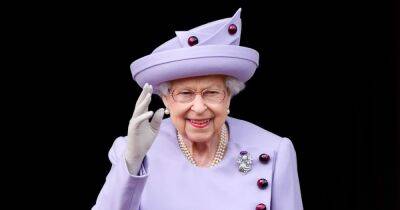 королева Елизавета II (Ii) - принц Чарльз - королева Елизавета - Штопаные простыни и дешевые лампочки. Инсайдеры рассказали о секретах экономии королевы Елизаветы - focus.ua - Украина - Англия