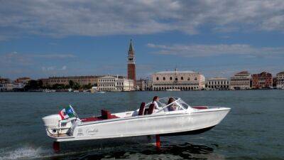 Венеция в январе начнет взимать с туристов плату за въезд - svoboda.org - Италия