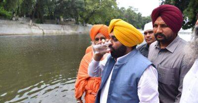 Индия - Индийский министр выпил стакан воды из "священной" реки и попал в больницу (видео) - focus.ua - Украина - Англия - Индия