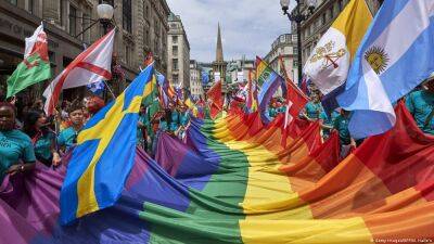 Первый гей-парад с начала пандемии собрал в Лондоне более миллиона участников - obzor.lt - Лондон