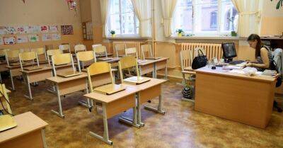 Специалист: Учителя массово ищут другую работу из-за выгорания - rus.delfi.lv - Латвия