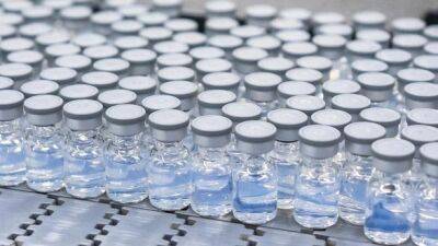 Стелла Кириакидес - Регулятор ЕС одобрил новые вакцины против Covid, нацеленные на Omicron - unn.com.ua - Украина - Англия - Китай - Австралия - Киев - Швейцария - Евросоюз - Covid-19
