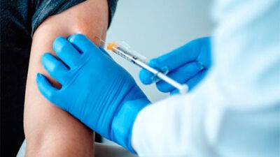 EMA дозволило використовувати адаптовану вакцину Pfizer проти підваріантів штаму «омікрон» - bin.ua - Украина - Covid-19