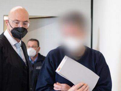 Убийство по требованию надеть маску: в Германии пожизненно осудили мужчину за убийство кассира - unn.com.ua - Украина - Германия - Киев