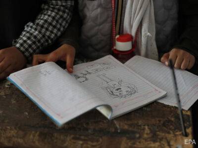 В мире прочитать простой текст могут лишь треть 10-летних детей, до пандемии было больше – ЮНИСЕФ - gordonua.com - Украина - Китай