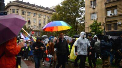 Александр Вучич - Ан Брнабич - В Белграде 64 человека арестованы на несогласованном ЛГБТ+ прайде - svoboda.org - Франция - Сша - Англия - Сербия - Белград