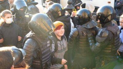 Владимир Путин - В России задержаны около 300 участников акций против мобилизации - svoboda.org - Россия - Санкт-Петербург - Москва - Новосибирск - Украина