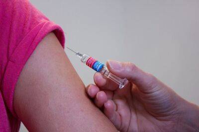 Во избежание перекрестного заражения COVID-19, в Израиле началась вакцинация против гриппа - nashe.orbita.co.il - Израиль - Covid-19