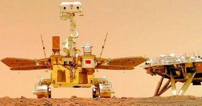 Опасный Марс. С китайским марсоходом что-то произошло: ученые не могут его "разбудить" - focus.ua - Украина - Китай